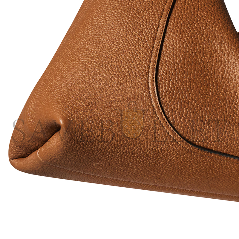 GUCCI SOFTBIT MAXI SHOULDER BAG 837466 (46*26*16cm) GUCCI SOFTBIT MAXI SHOULDER BAG 837466 (46*26*16cm)